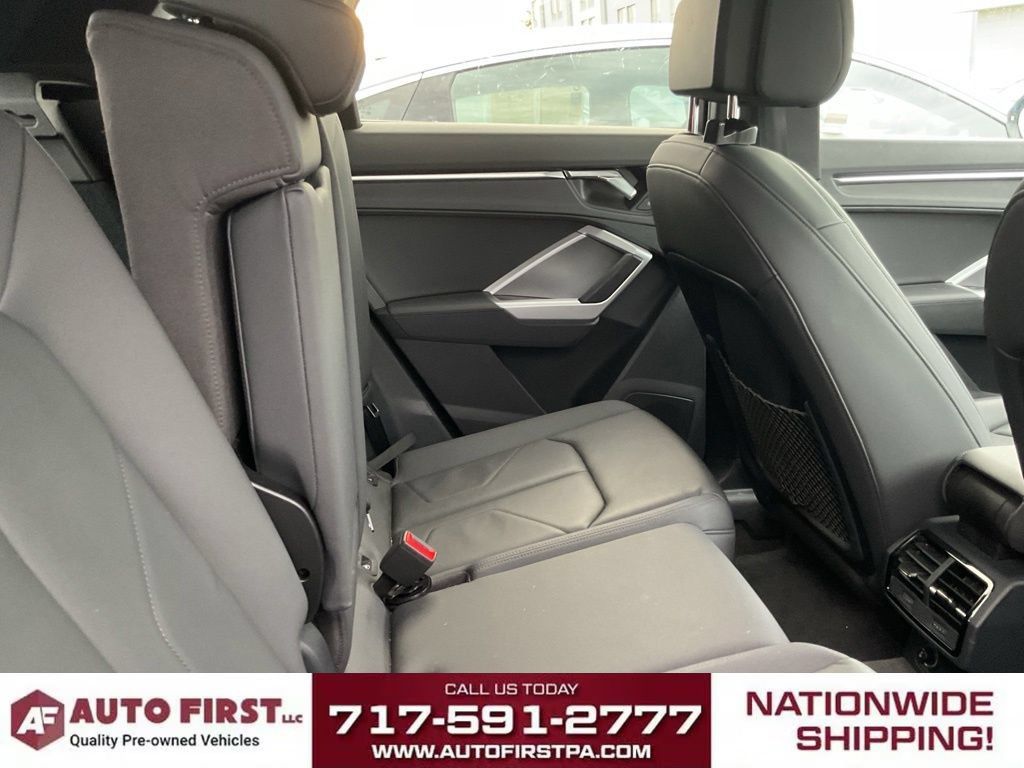Used 2020 Audi Q3 2.0T Premium Plus w/ Premium Plus Package AWD/4WD image 12