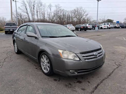 Used 2007 Toyota Avalon Limited image 2
