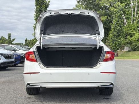 Used 2021 Honda Accord Touring image 12