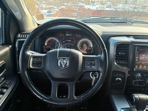 Used 2013 RAM 1500 Sport image 13