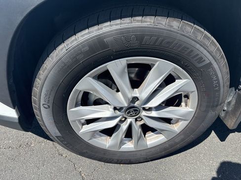 Used 2022 Toyota Corolla Cross LE w/ Black Badges Package (TMS) image 10