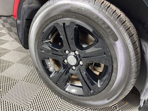 Used 2023 Dodge Charger SXT RWD image 13