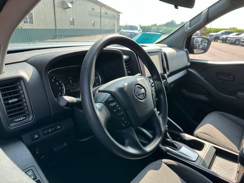 Used 2022 Nissan Frontier S w/ Technology Package AWD/4WD image 2