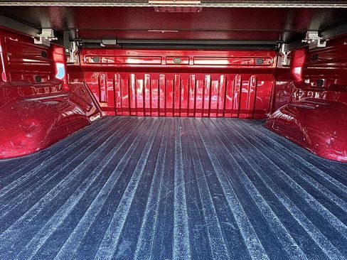 Used 2018 Chevrolet Colorado LT w/ Luxury Package, Chrome image 11