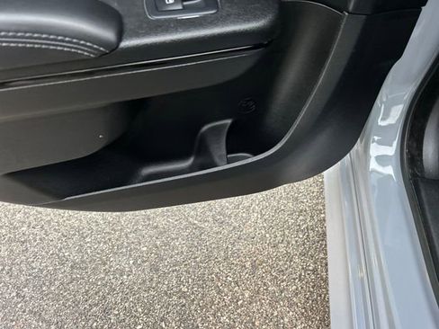 Used 2022 Dodge Charger R/T w/ Plus Group image 40