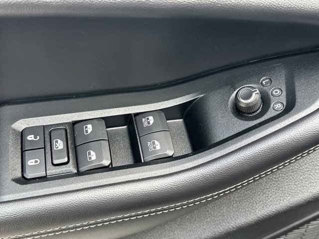 Used 2024 Jeep Grand Cherokee Limited AWD/4WD image 27