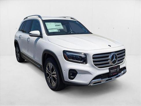 New 2025 Mercedes-Benz GLB 250 image 6
