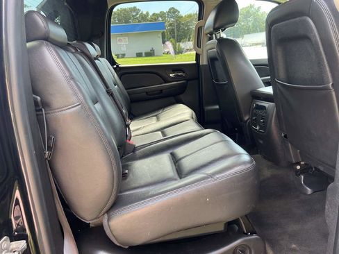 Used 2012 Chevrolet Avalanche LT w/ Suspension Package, Off-Road image 14