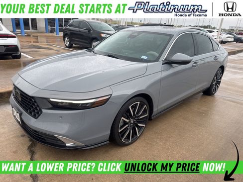 Used 2025 Honda Accord Touring image 1