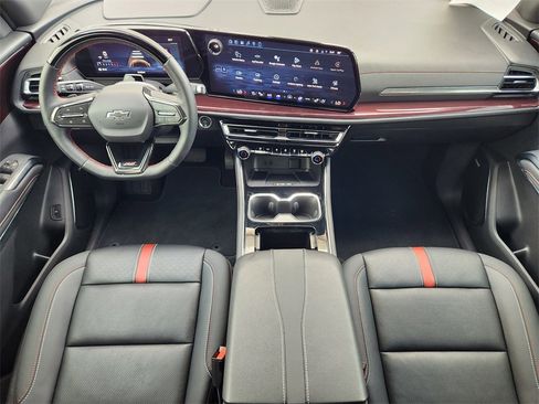 Used 2026 Chevrolet Traverse RS image 24