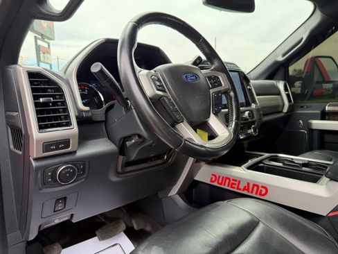 Used 2022 Ford F250 Lariat w/ Lariat Value Package AWD/4WD image 19