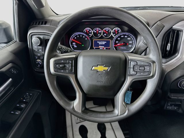 Used 2022 Chevrolet Silverado 1500 Custom w/ Safety Confidence Package AWD/4WD image 11