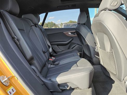 Used 2023 Audi Q8 Premium Plus w/ Premium Plus Package image 32