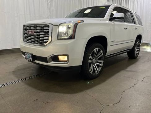 Used 2018 GMC Yukon Denali w/ Denali Ultimate Package AWD/4WD image 28