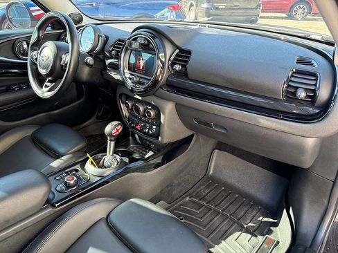 Used 2019 MINI Cooper Clubman S w/ Premium Package image 25