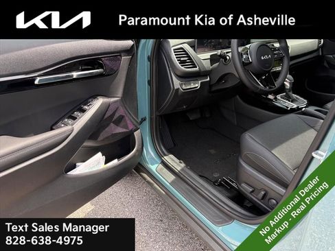 New 2026 Kia Seltos EX FWD image 17