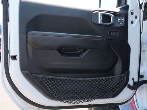Used 2021 Jeep Wrangler Unlimited Rubicon AWD/4WD image 16