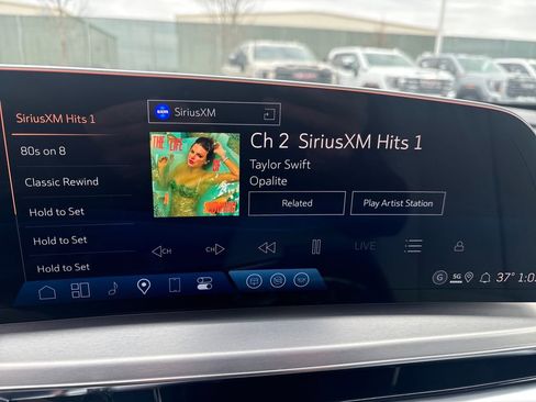 New 2025 Cadillac Lyriq Premium Luxury image 38