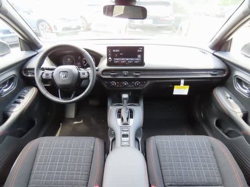 New 2026 Honda HR-V Sport image 18
