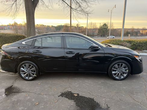 New 2026 Nissan Sentra SL w/ Floor Mat Package image 8