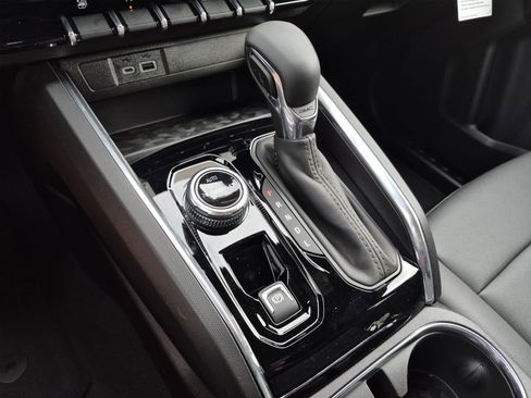 New 2026 GMC Canyon Elevation w/ Convenience Package image 20