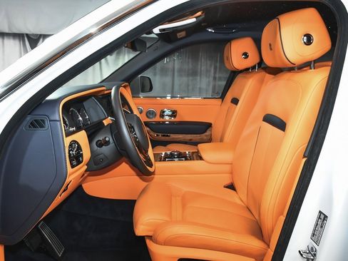 Used 2024 Rolls-Royce Cullinan image 60