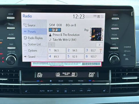 Used 2024 Toyota Sienna XSE w/ XSE Plus Package image 23