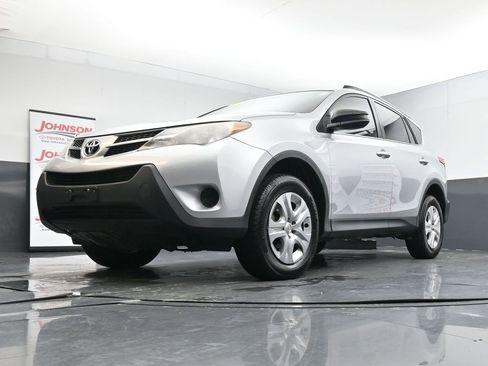 Used 2013 Toyota RAV4 LE image 37