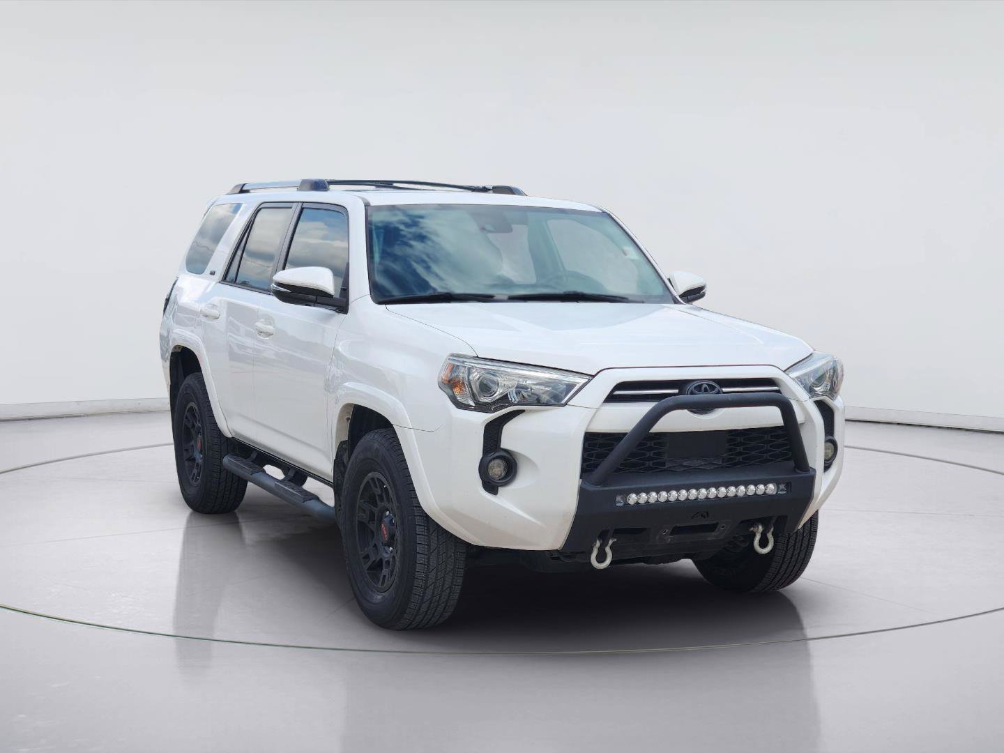 Used 2020 Toyota 4Runner SR5 Premium w/ Moonroof Package AWD/4WD image 3