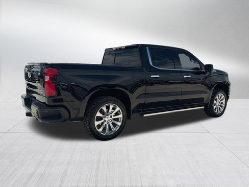Used 2021 Chevrolet Silverado 1500 High Country w/ Technology Package AWD/4WD image 7