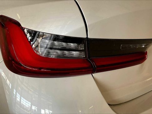 Certified 2025 BMW 330i 330i w/ M Sport Package image 26