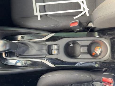 Used 2019 Toyota Corolla SE w/ Carpet Mat Package image 14