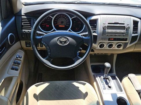 Used 2009 Toyota Tacoma PreRunner RWD image 12