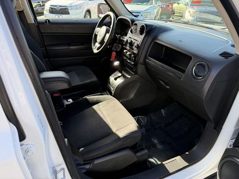 Used 2011 Jeep Patriot Sport w/ PWR Value Group image 21