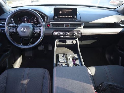 Used 2023 Honda Pilot Sport image 13