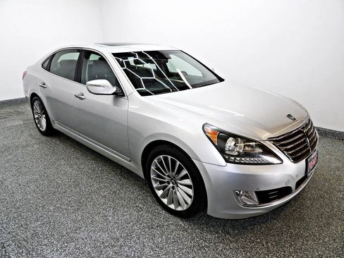 Used 2014 Hyundai Equus Signature image 3