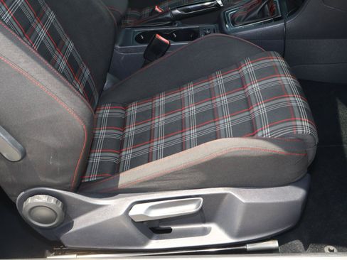 Used 2015 Volkswagen GTI S FWD image 15
