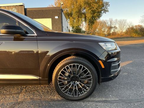 Used 2017 Audi Q7 3.0T Premium Plus image 2