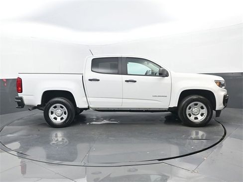 Used 2022 Chevrolet Colorado W/T image 2