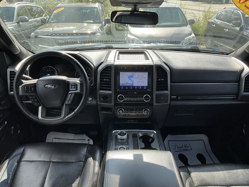 Used 2020 Ford Expedition XLT w/ Equipment Group 202A AWD/4WD image 17