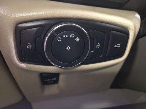 Used 2017 Lincoln MKX Reserve w/ Driver Assistance Package image 28