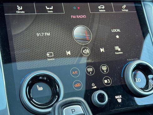 Used 2020 Land Rover Range Rover Sport HSE image 20