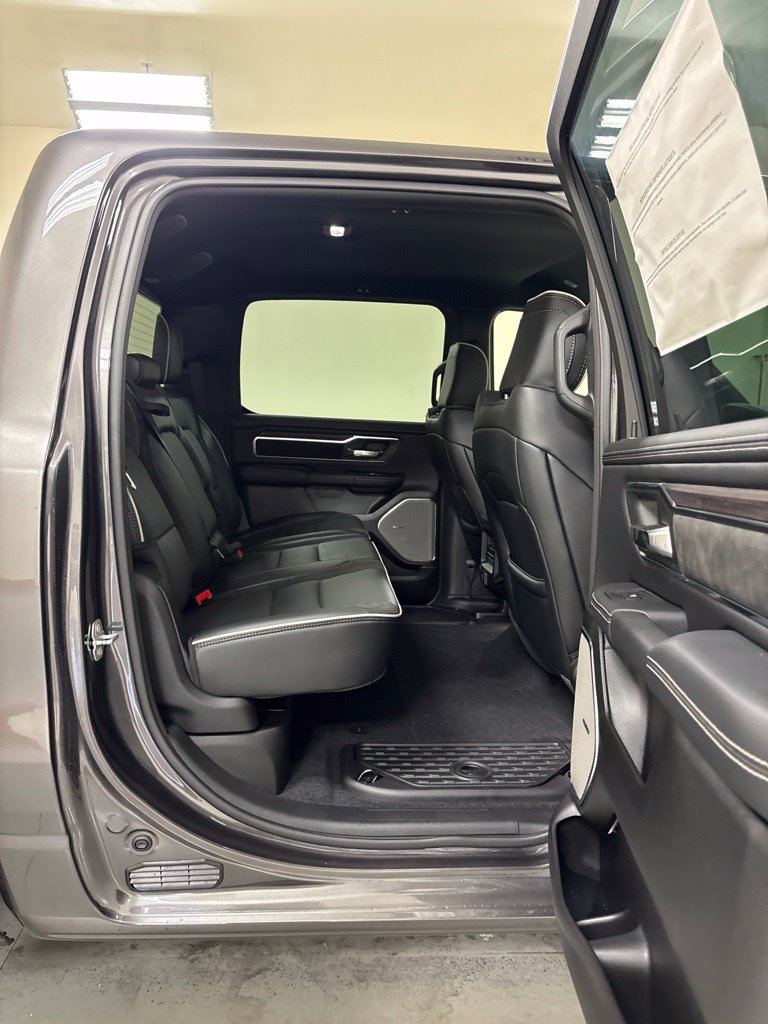 New 2027 RAM 1500 Laramie AWD/4WD image 28