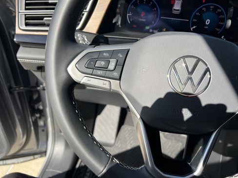 Certified 2026 Volkswagen Atlas SE image 37