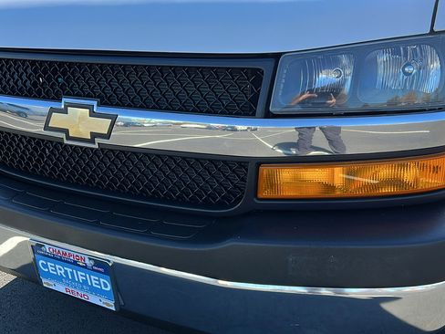 Certified 2023 Chevrolet Express 2500 w/ Driver Convenience Package image 9