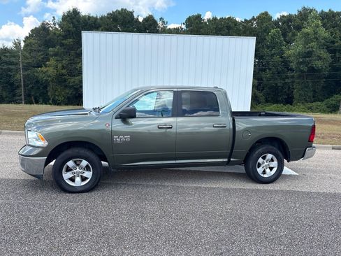 Used 2021 RAM 1500 Classic SLT AWD/4WD image 1