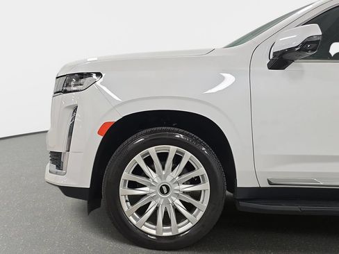 Used 2023 Cadillac Escalade ESV Luxury AWD/4WD image 10