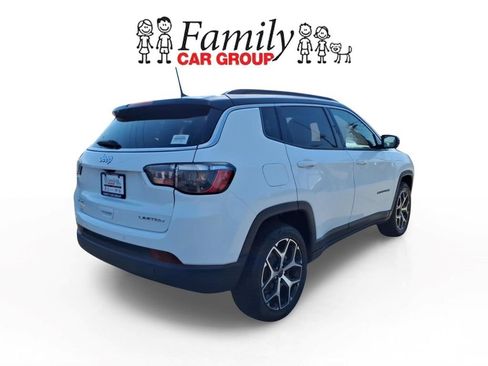 Used 2025 Jeep Compass Limited AWD/4WD image 4
