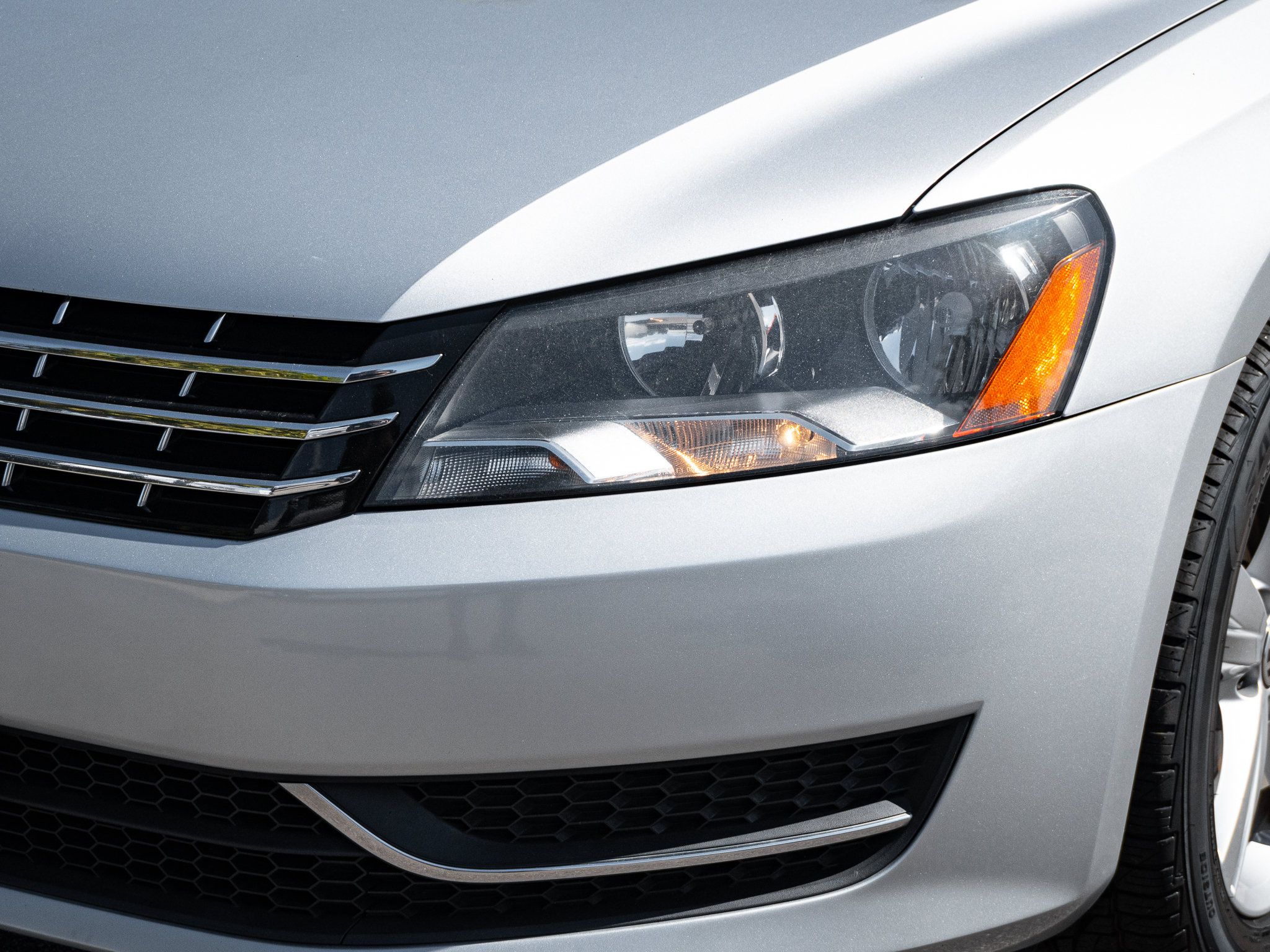 Used 2013 Volkswagen Passat TDI SE FWD image 6