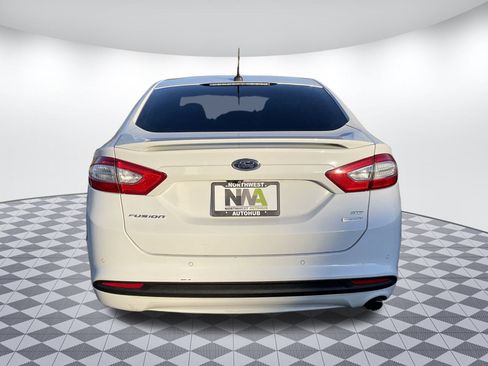 Used 2014 Ford Fusion SE image 4